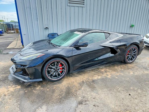 2023 CHEVROLET CORVETTE Preferred 2LT — Front 3/4