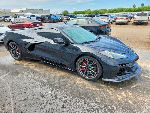 2023 CHEVROLET CORVETTE Preferred 2LT — Passenger 3/4