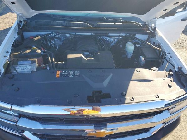 2017 CHEVROLET SILVERADO Work Truck/LS/Fleet/Base — Engine bay