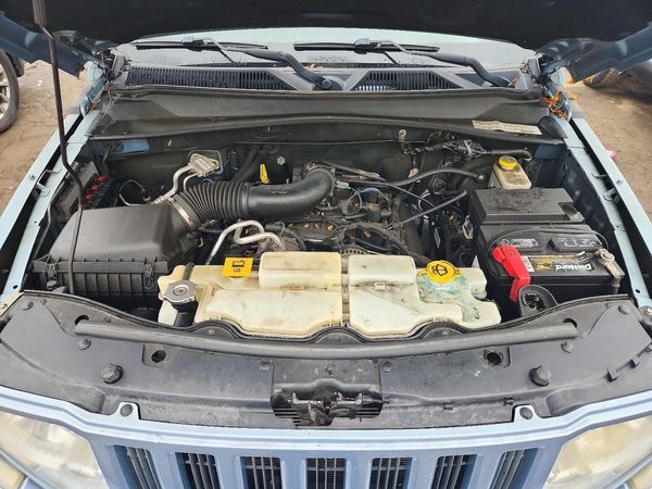 2012 JEEP LIBERTY Sport — Engine bay