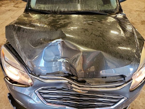 2017 CHEVROLET EQUINOX LT / FL — Engine bay