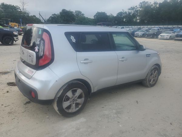 2017 KIA SOUL Base