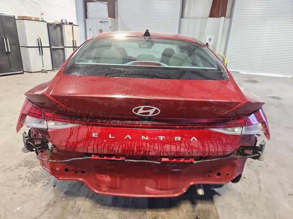 2025 HYUNDAI ELANTRA SEL Convenience — DIRR