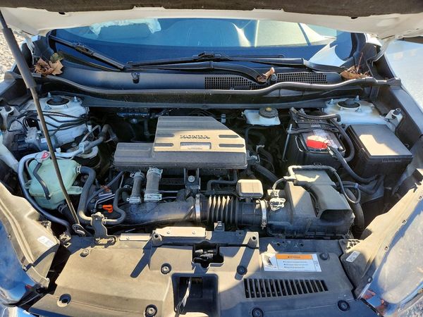 2017 HONDA CRV EX — Engine bay