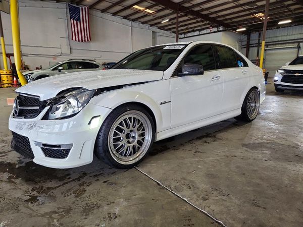 2014 MERCEDES-BENZ C-CLASS — DSFA — Front 3/4