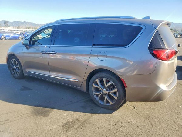 2017 CHRYSLER PACIFICA Limited — DSRA