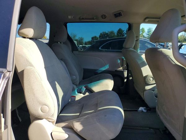 2015 TOYOTA SIENNA — PSRS