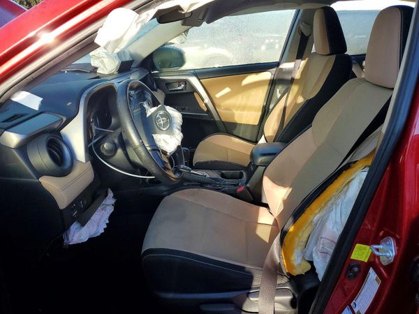 2017 TOYOTA RAV4 XLE — DENT