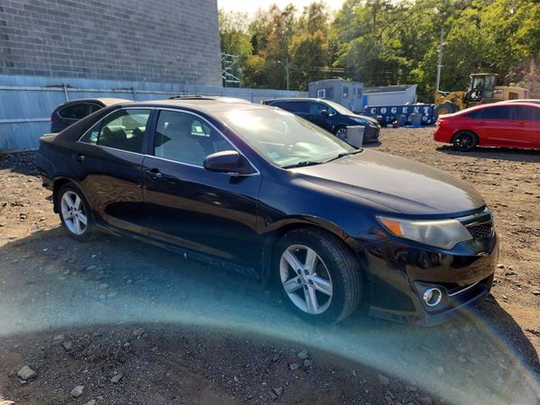 2013 TOYOTA CAMRY — Passenger 3/4