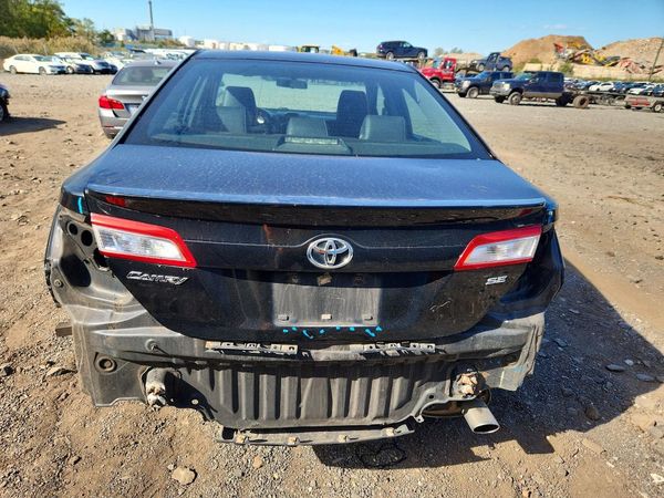 2013 TOYOTA CAMRY — DIRR