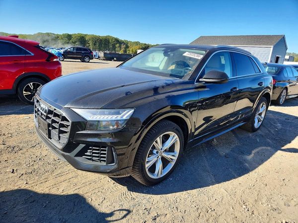 2019 AUDI Q8 quattro Premium Plus — Front 3/4