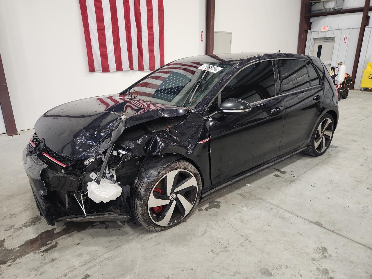2019 VOLKSWAGEN GTI — Front 3/4