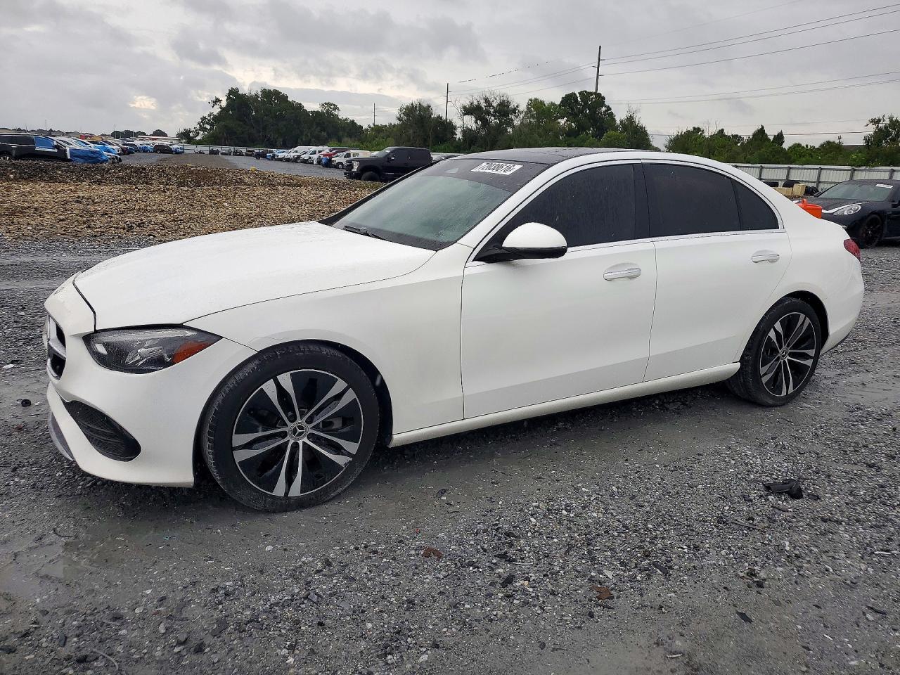 2022 MERCEDES-BENZ C C300 — Front 3/4