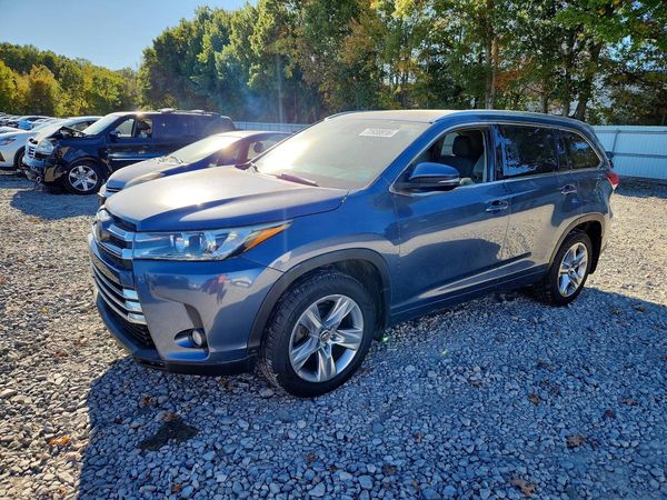 2018 TOYOTA HIGHLANDER — DSFA — Front 3/4