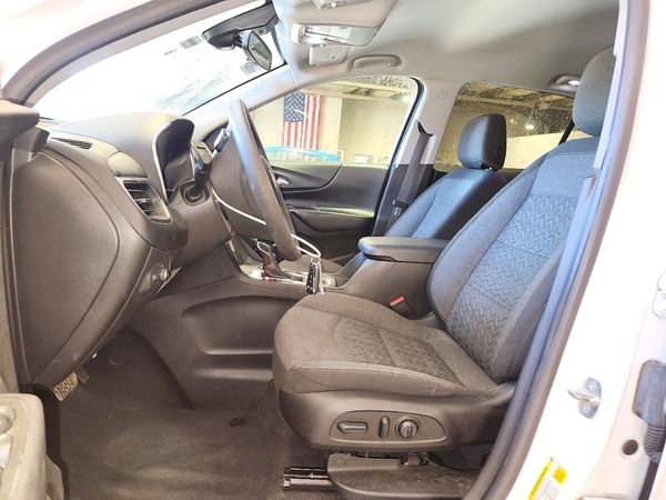 2022 CHEVROLET EQUINOX LT (1LT) — DENT