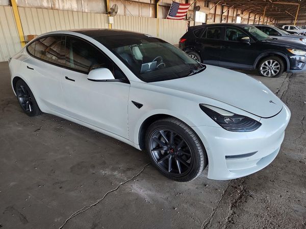 2021 TESLA MODEL 3 — Passenger 3/4