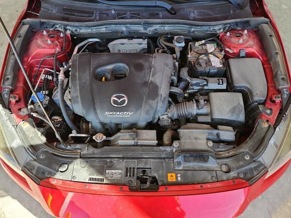 2017 MAZDA 3 Touring — Engine bay