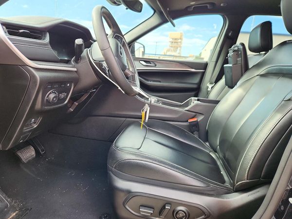 2024 JEEP CHEROKEE Limited 4XE — DENT
