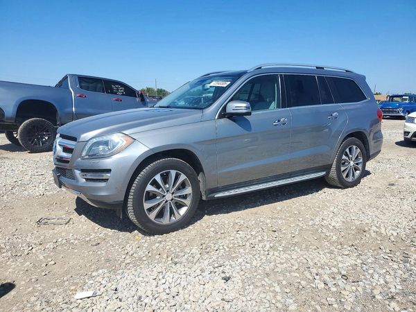 2016 MERCEDES-BENZ GL — DSFA — Front 3/4