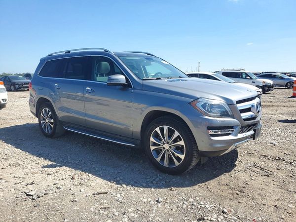 2016 MERCEDES-BENZ GL GL350-4M — Passenger 3/4