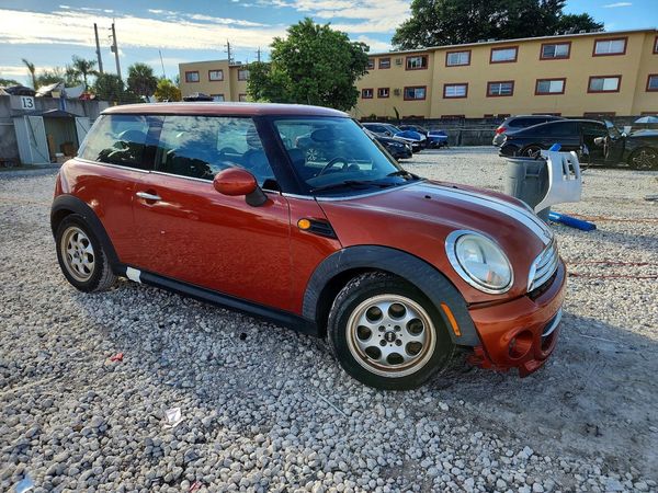 2012 MINI COOPER