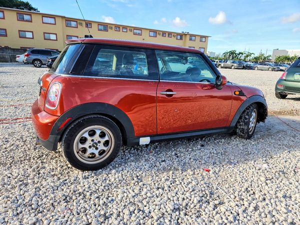 2012 MINI COOPER