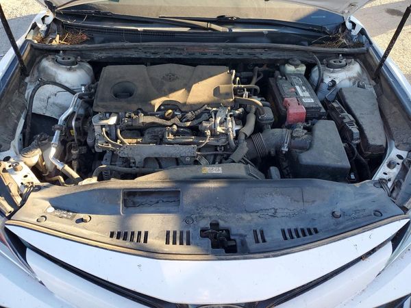2018 TOYOTA CAMRY L/LE/SE/XLE — Engine bay