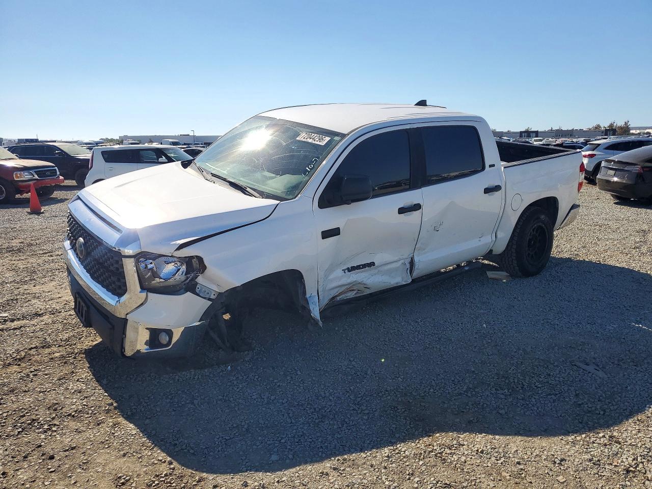 2020 TOYOTA TUNDRA SR5 Grade — Front 3/4