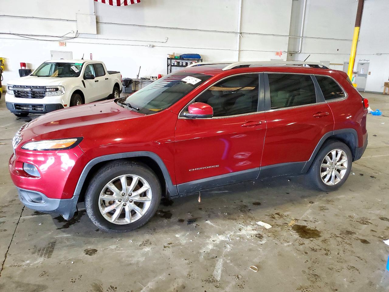 2015 JEEP CHEROKEE Limited — Front 3/4
