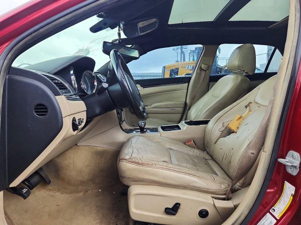 2012 CHRYSLER 300 300C/Limited — DENT