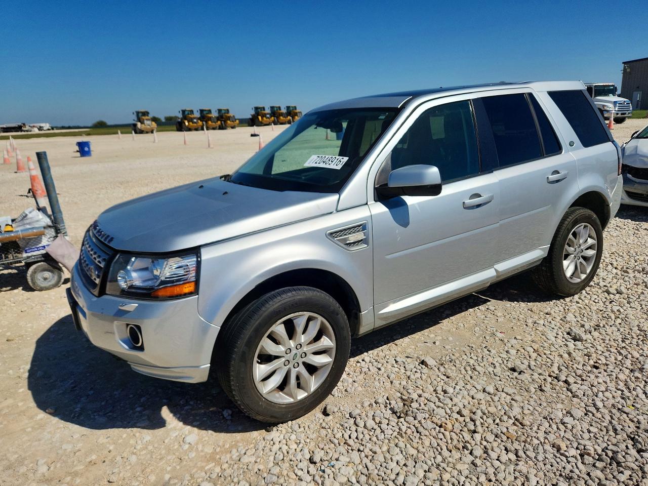 2013 LAND ROVER LR2 HSE — Front 3/4