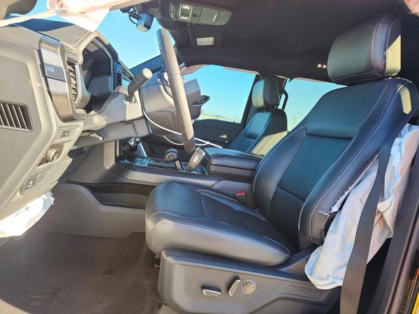 2025 FORD F150 Lariat — DENT