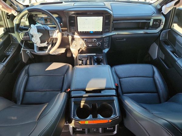 2025 FORD F150 Lariat — CKPT