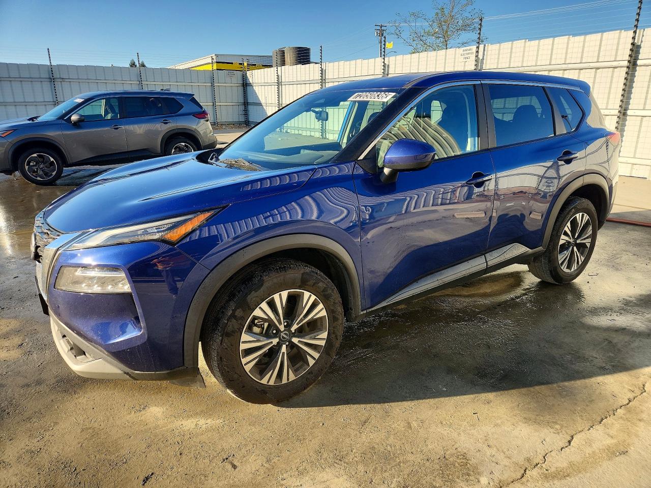 2023 NISSAN ROGUE SV — Front 3/4
