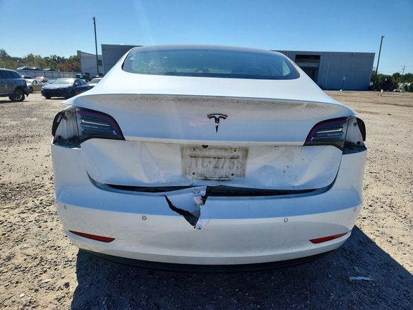 2018 TESLA MODEL 3 — DIRR