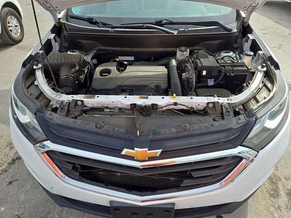 2020 CHEVROLET EQUINOX LT (2FL) — Engine bay
