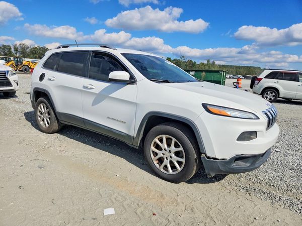 2018 JEEP CHEROKEE — Passenger 3/4