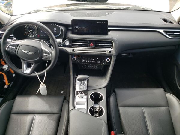 2025 GENESIS G70