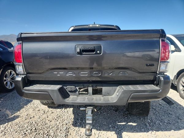 2017 TOYOTA TACOMA