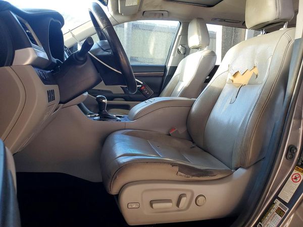 2015 TOYOTA HIGHLANDER Base/Hybrid — DENT