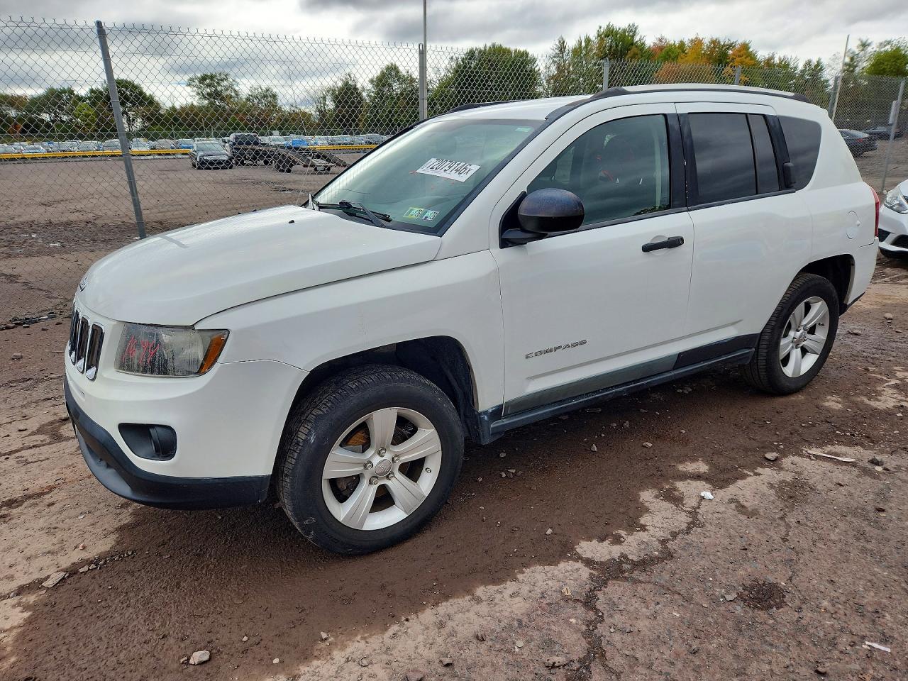 2014 JEEP COMPASS Sport — Front 3/4