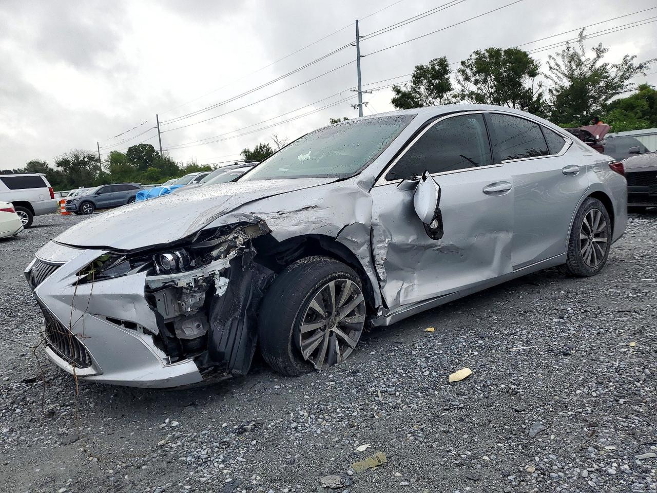 2019 LEXUS ES350 350 — Front 3/4