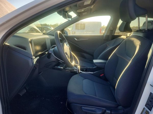 2026 KIA NIRO LX — DENT