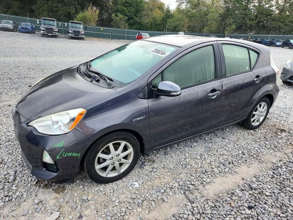2012 TOYOTA PRIUS — Front 3/4