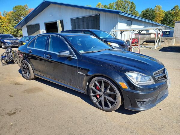 2013 MERCEDES-BENZ C-CLASS C63 AMG — Passenger 3/4