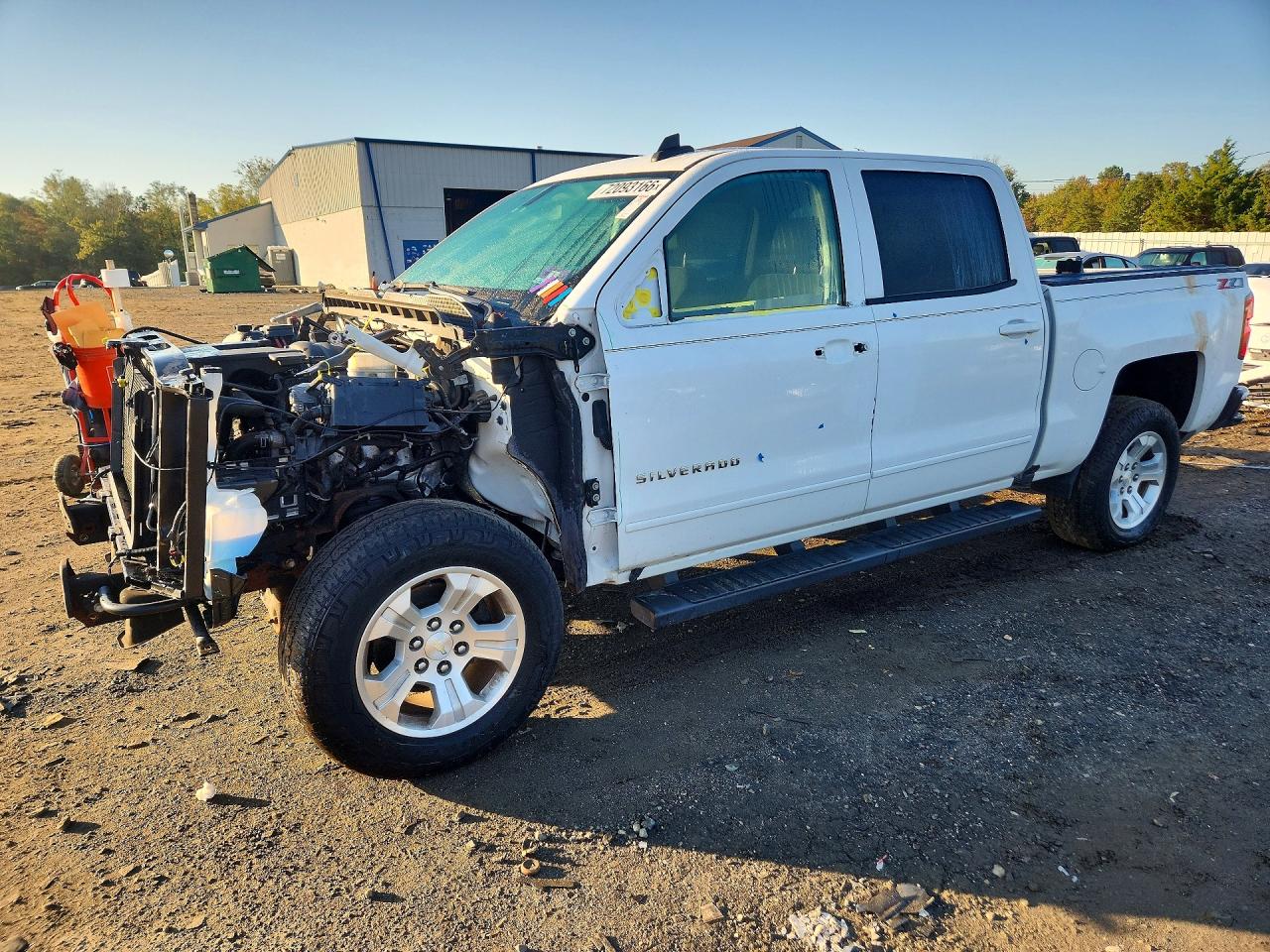 2018 CHEVROLET SILVERADO LT — Front 3/4
