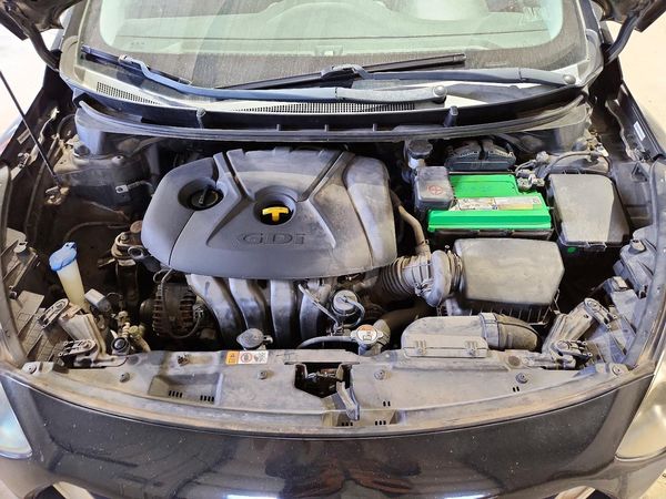 2014 HYUNDAI ELANTRA STD, Style, Tech — Engine bay