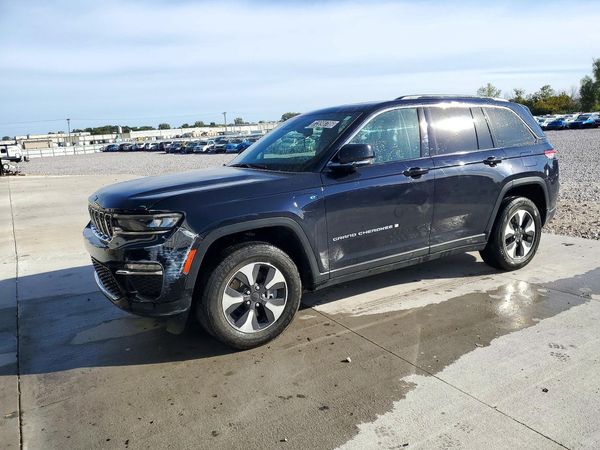 2024 JEEP GRAND CHEROKEE Limited 4XE — Front 3/4