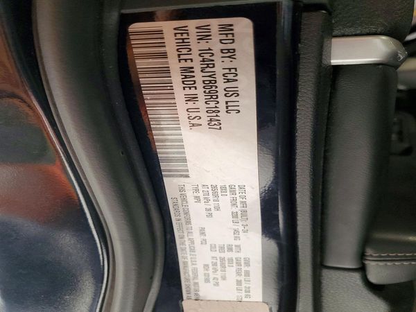 2024 JEEP GRAND CHEROKEE Limited 4XE — VINS