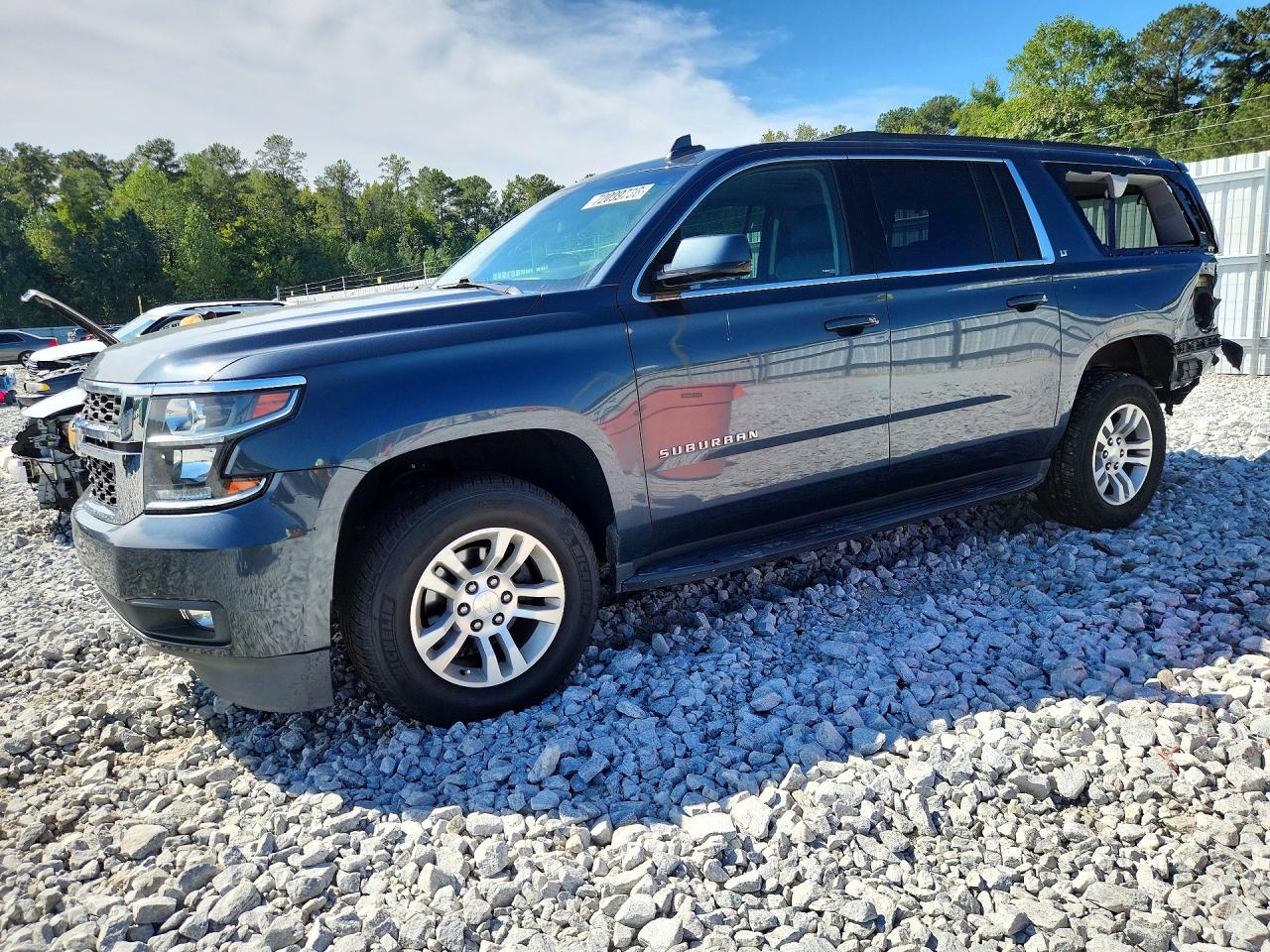 2019 CHEVROLET SUBURBAN LT — Front 3/4